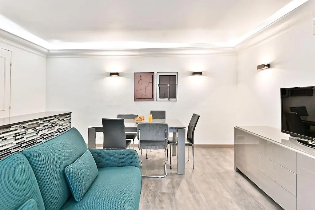 Apartment Appartement Ensoleille Proche Buttes Chaumont Paris