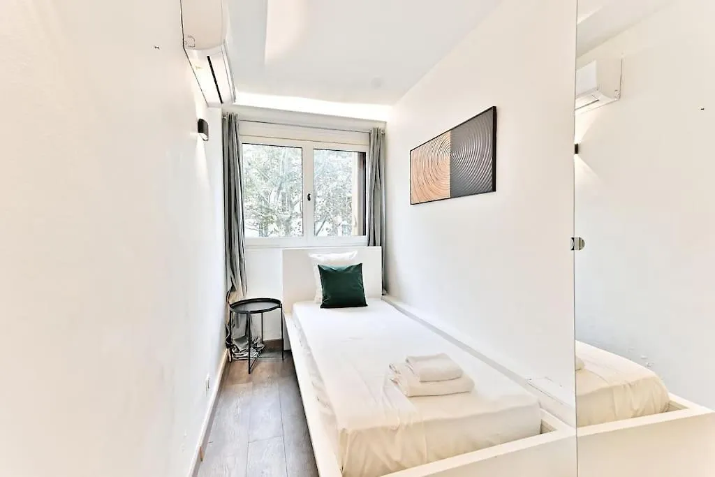 Apartment Appartement Ensoleille Proche Buttes Chaumont Paris